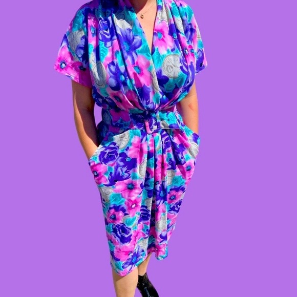 Vintage Dresses & Skirts - Vintage 80s Tess Dress 14 Draped Front Dolman Sleeve Pastel Floral Pattern Dress